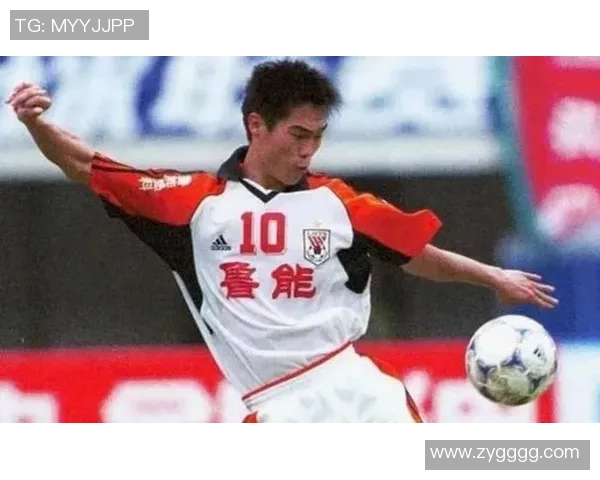 足球明星们曾踏足中国的那些精彩瞬间与故事